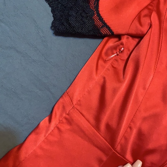 Red and black lace bodysuit - Picture 9 of 9